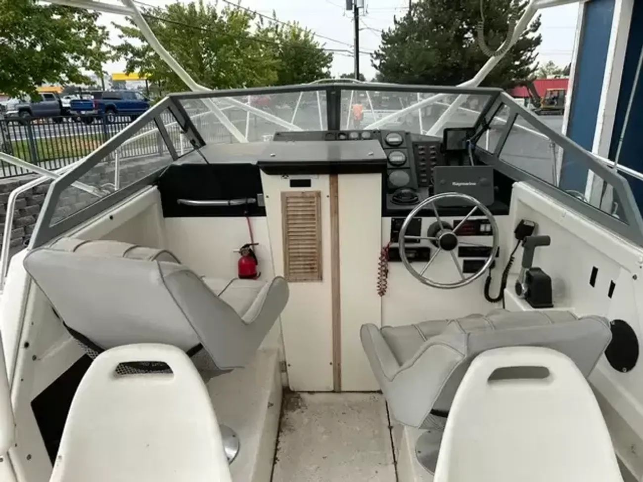  Bayliner Trophy 2352-10