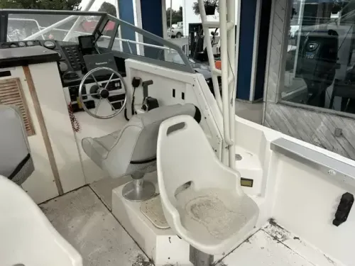  Bayliner Trophy 2352-16
