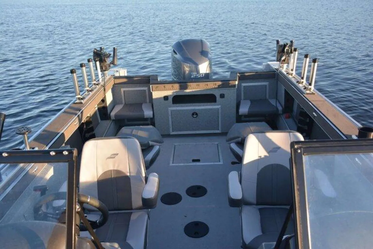  Starcraft Fishmaster 196 DC-10