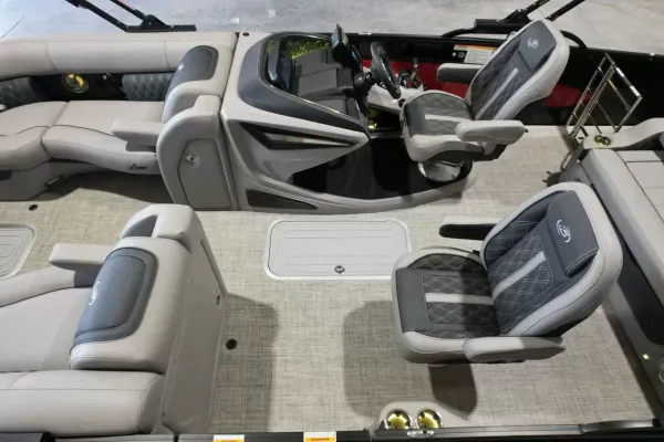 2027 Barletta Lusso 23UC-37