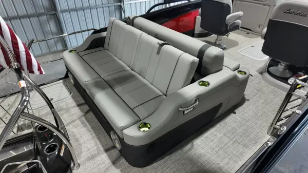 2027 Barletta Lusso 23UC-61