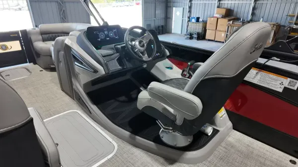 2027 Barletta Lusso 23UC-41