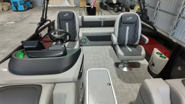 2027 Barletta Lusso 23UC-52
