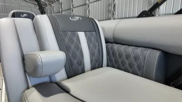 2027 Barletta Lusso 23UC-20