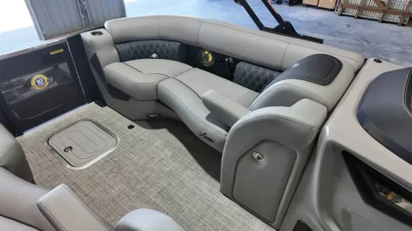 2027 Barletta Lusso 23UC-35