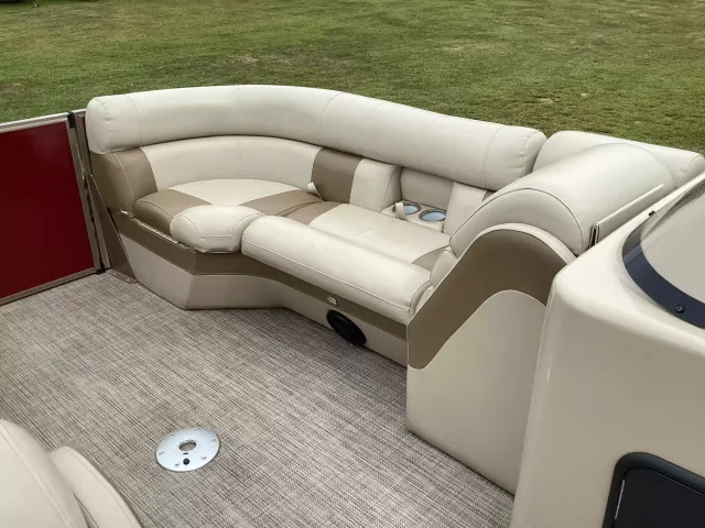 Boat Thumbnail 8