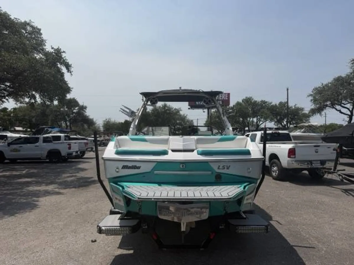 dummy-boat-img