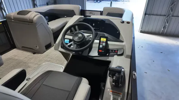 2027 Barletta Cabrio 22QC-40