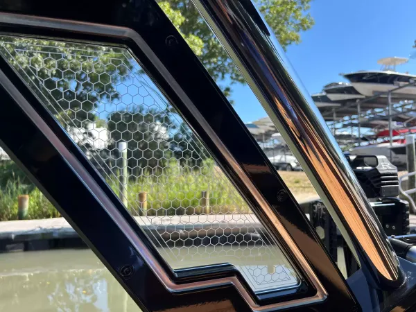 2027 Cobalt R8 SURF detail image 37