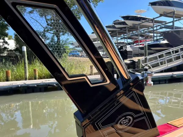 2027 Cobalt R8 SURF detail image 38