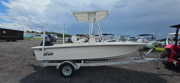 2024 Carolina skiff EV198 SEA SKIFF