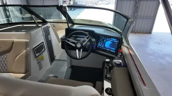 2027 Mastercraft XT22-29