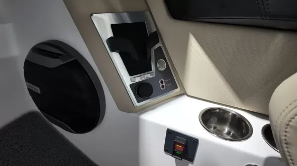 2027 Mastercraft XT22-28