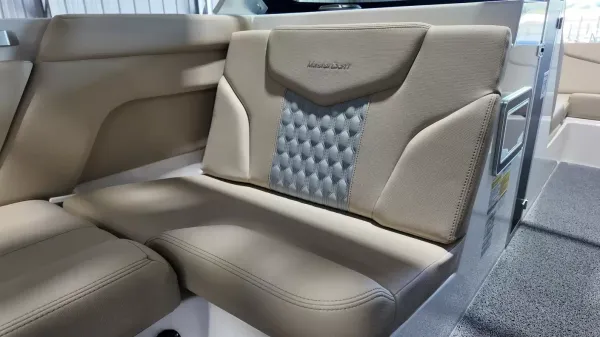 2027 Mastercraft XT22-33