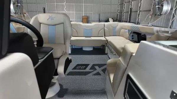 2027 Mastercraft XT22-20