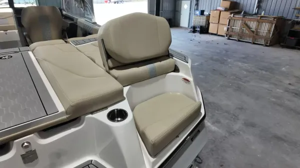 2027 Mastercraft XT22-57