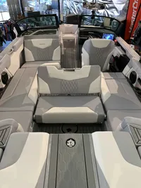 2026 Mastercraft XT22T