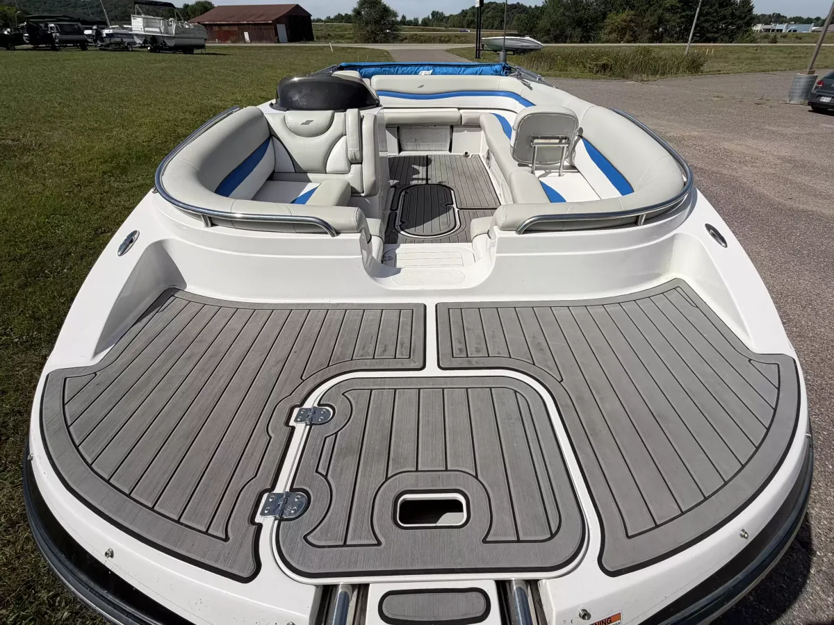 boat-carouselImage-image