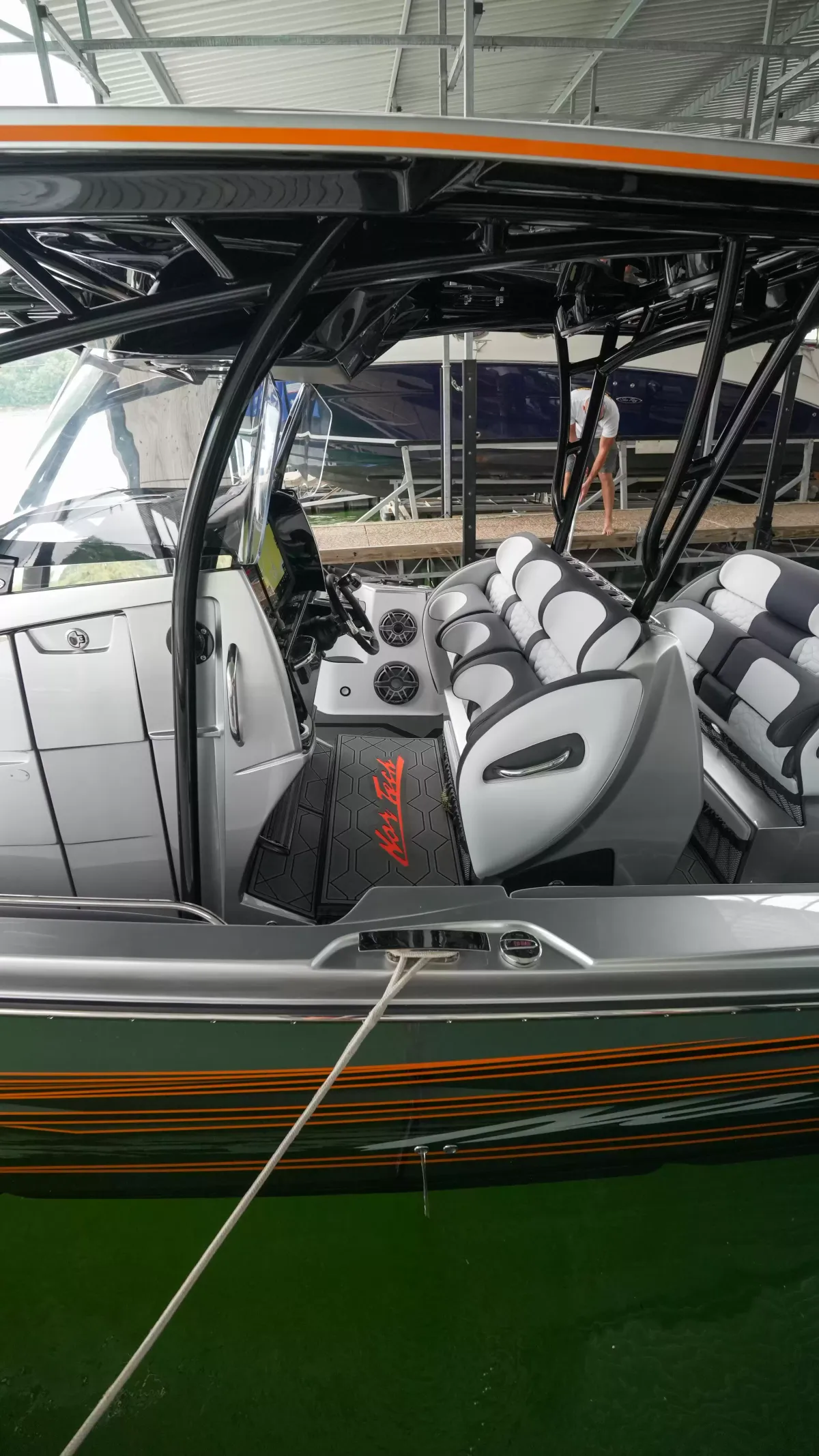 dummy-boat-img