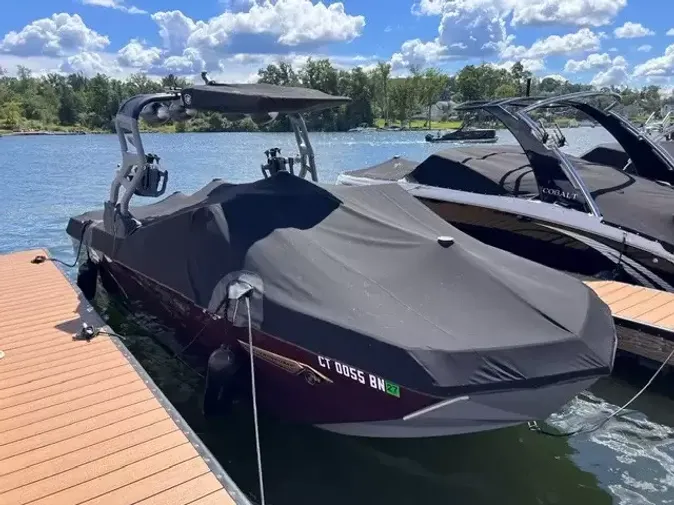 2021 Nautique G23