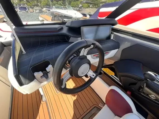 2021 Nautique G23