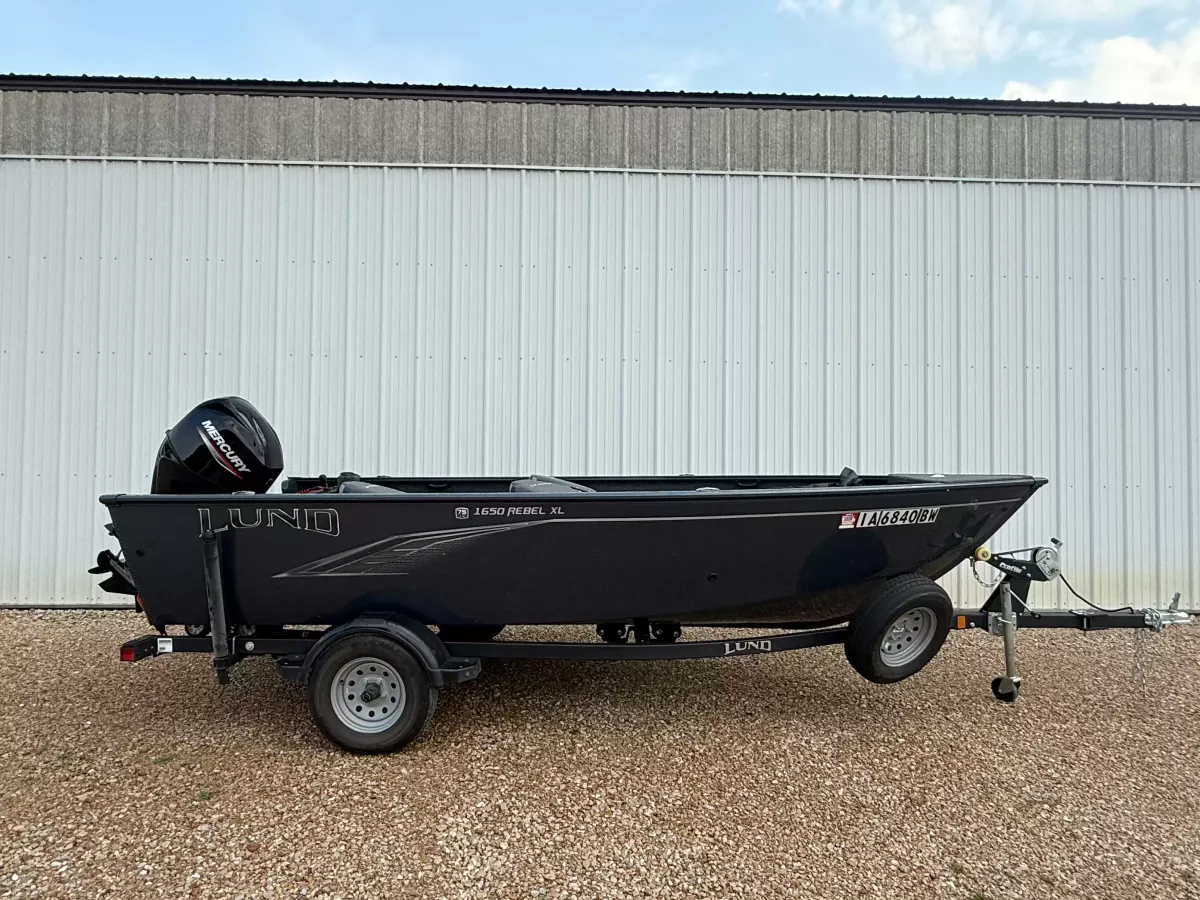 boat-carouselImage-image