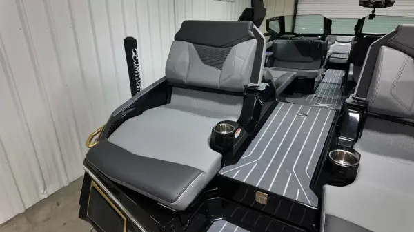 2027 Mastercraft X24-59