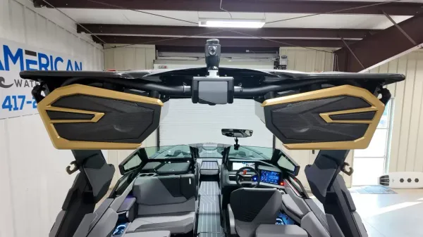 2027 Mastercraft X24-7