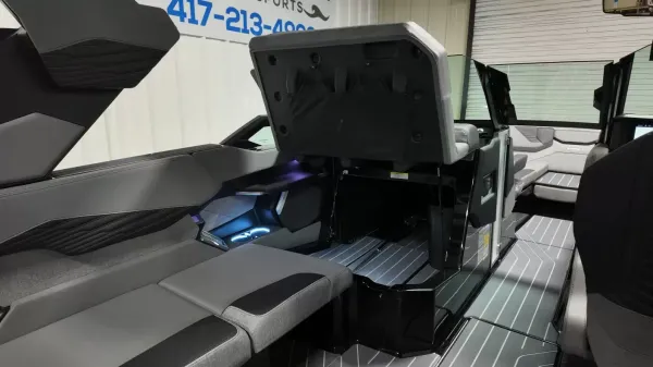 2027 Mastercraft X24-46