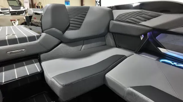 2027 Mastercraft X24-52