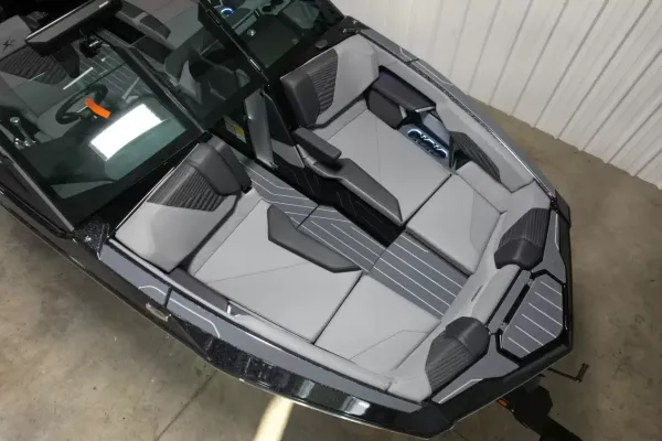 2027 Mastercraft X24-27