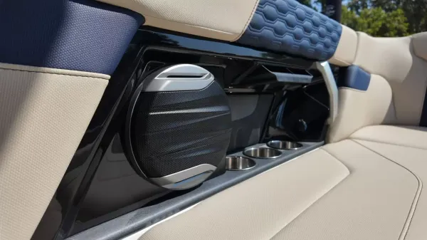 2027 Mastercraft XT23-40
