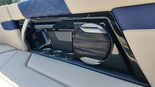 2027 Mastercraft XT23-36