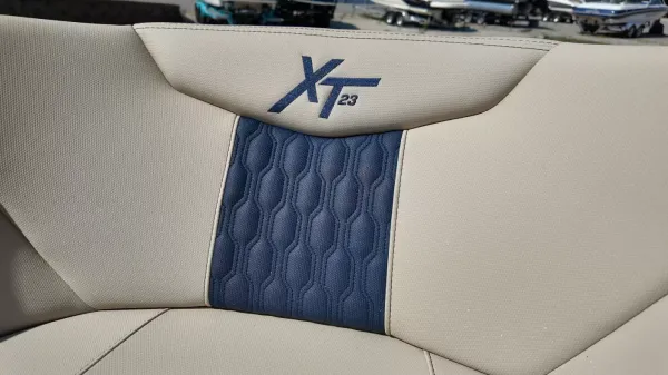 2027 Mastercraft XT23-18