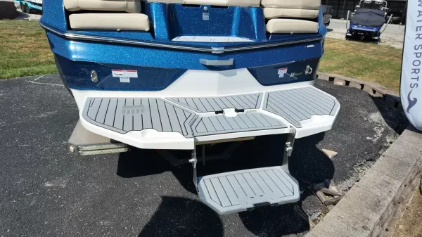 2027 Mastercraft XT23-51