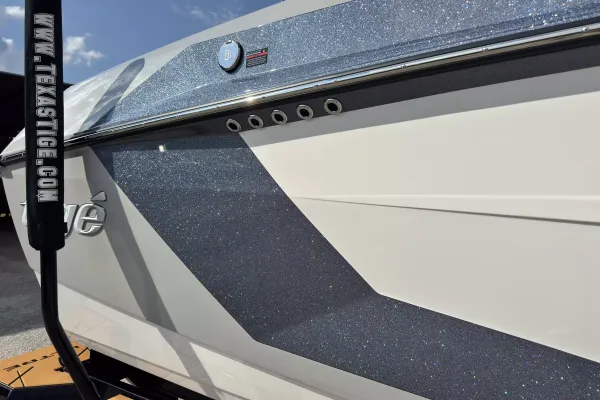 2027 Tige Ultre 25ZX-9