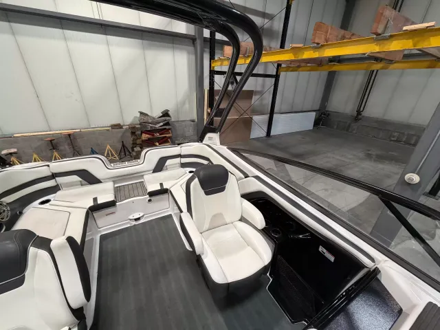 Boat Thumbnail 6