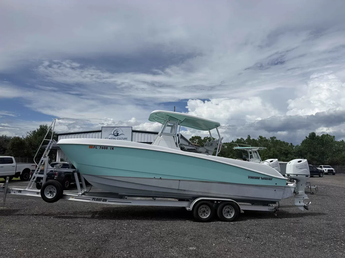 2023 Twin vee 260GFX