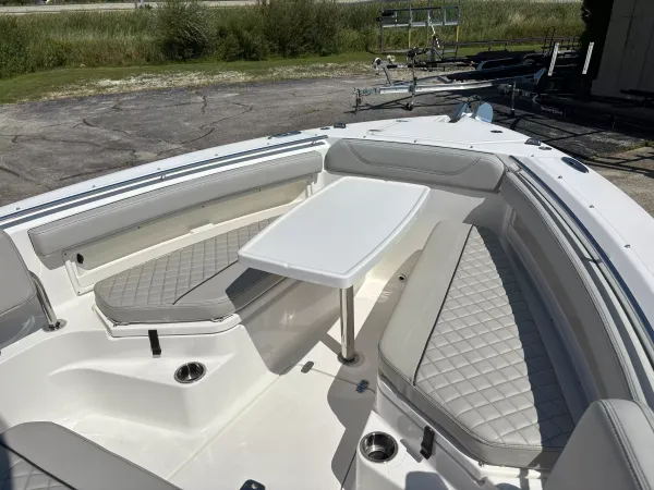 Pursuit S 248 Sport 2025-19