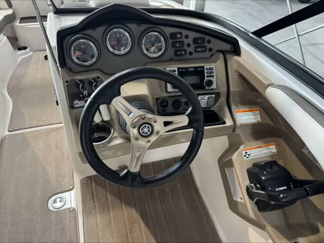 Boat Thumbnail 9