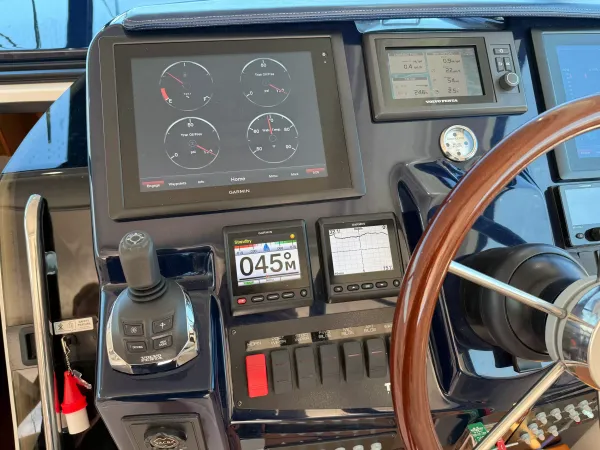 Tiara 4500 Sovran 2015-31