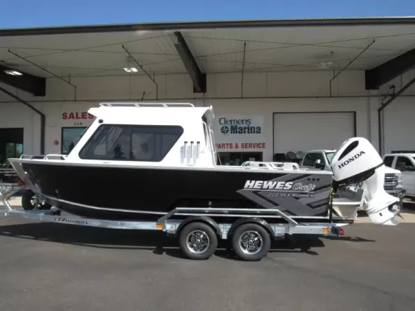 2026 Hewescraft 210 Sea Runner Hard Top for sale at Clemens Marina Eugene