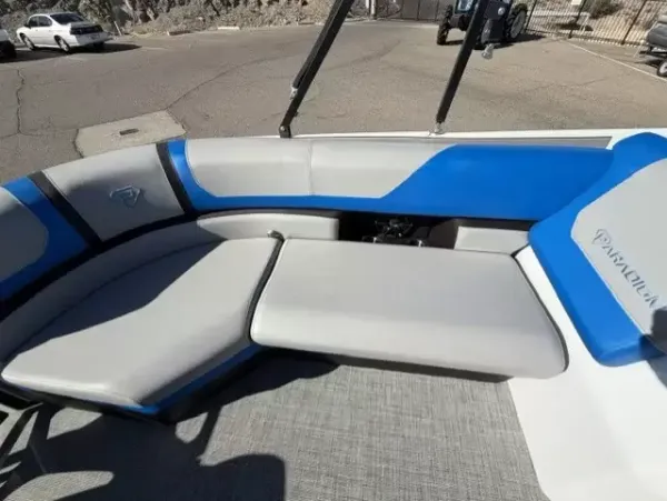 boat-detail-slider-thumb-8
