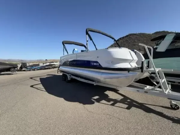 boat-detail-slider-thumb-0