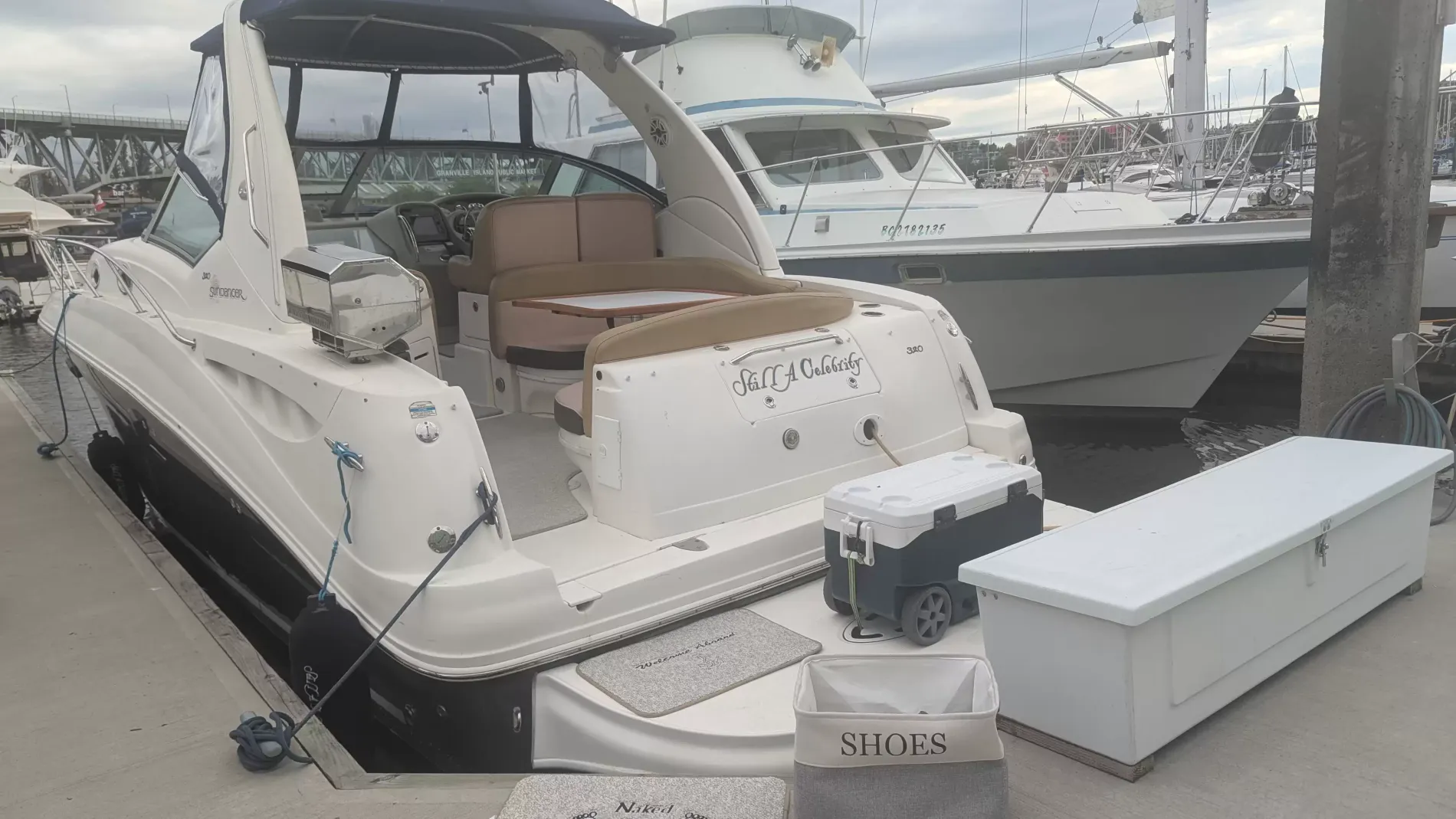 Pre-Owned 2007 Sea ray Sundancer 320 for Sale | Vancouver, BC | M&P Yacht Centre | 6aa86bc69e8d93221a06c8a4