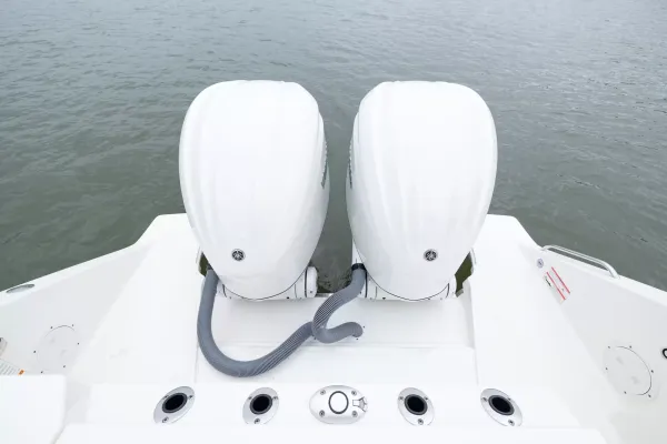 2027 Pursuit DC 286 detail image 6