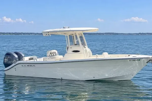 2024 Cobia 240 CC detail image 2