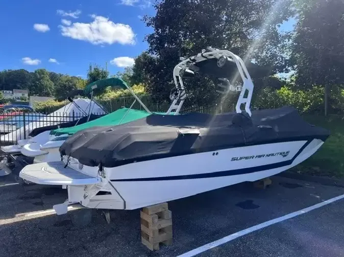 2021 Nautique GS22E