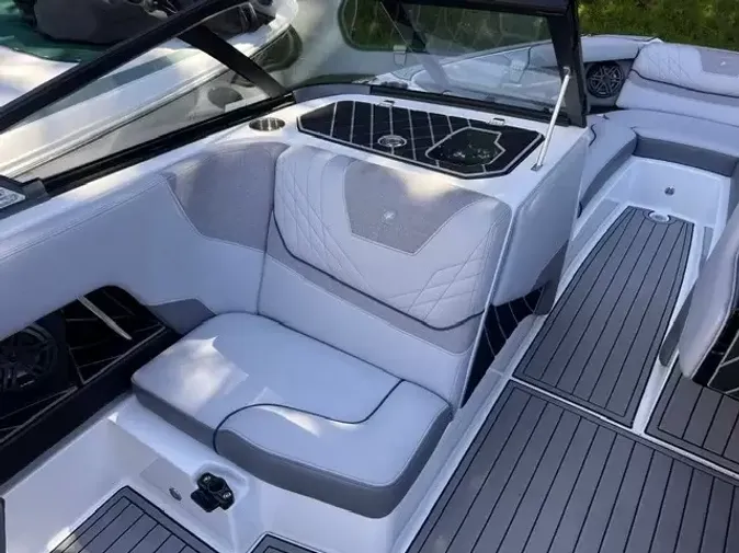 2021 Nautique GS22E