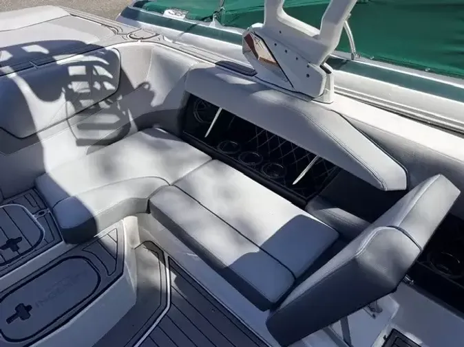 2021 Nautique GS22E